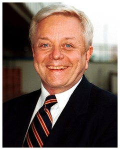 Announcer Dave Johnson. Photo by: Equi-Photo